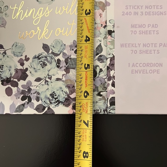 Weekly Organizer - Picture 5 of 12